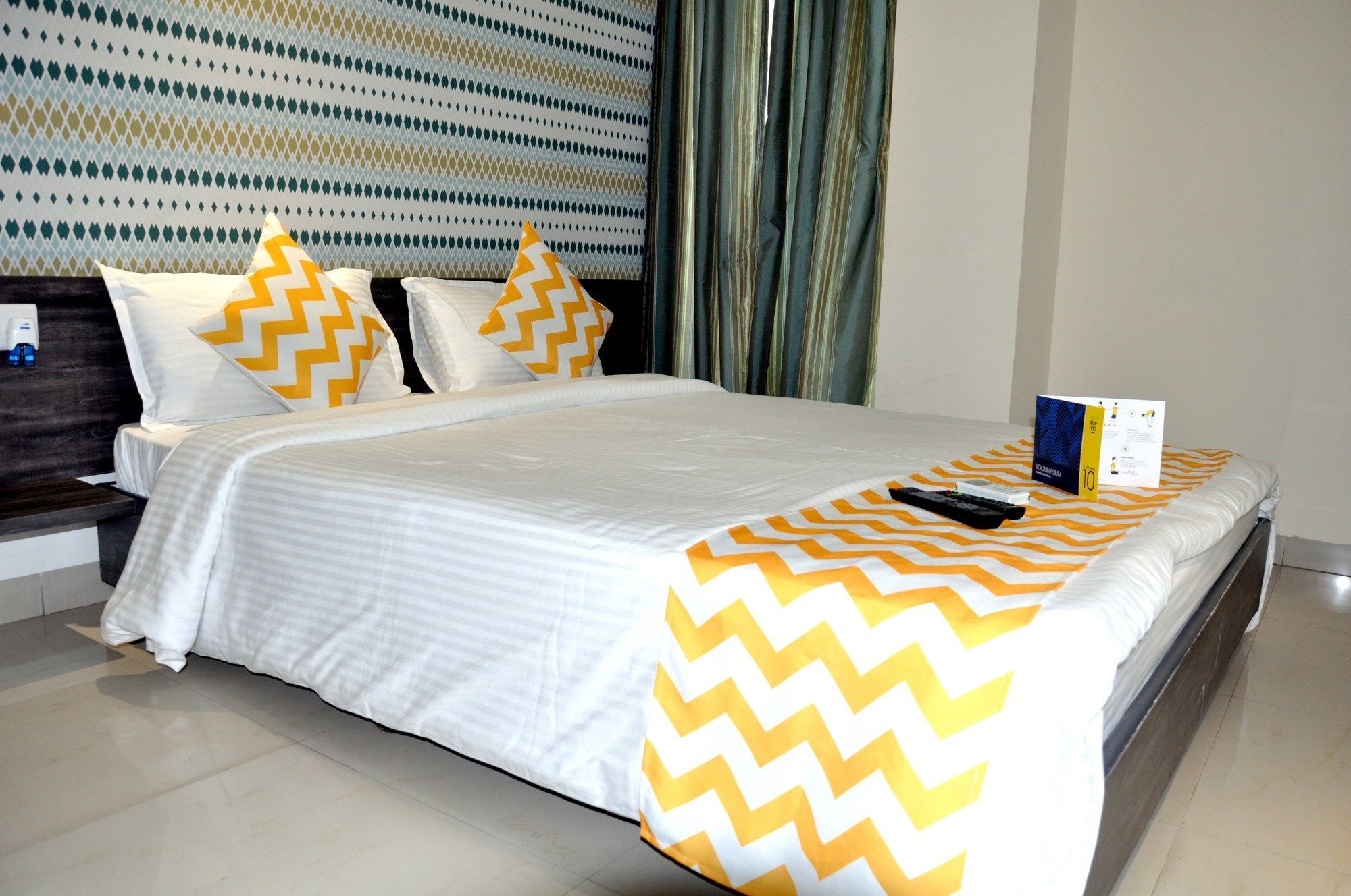 Hotel Fabhotel Magnus Calypso Viman Nagar 3*