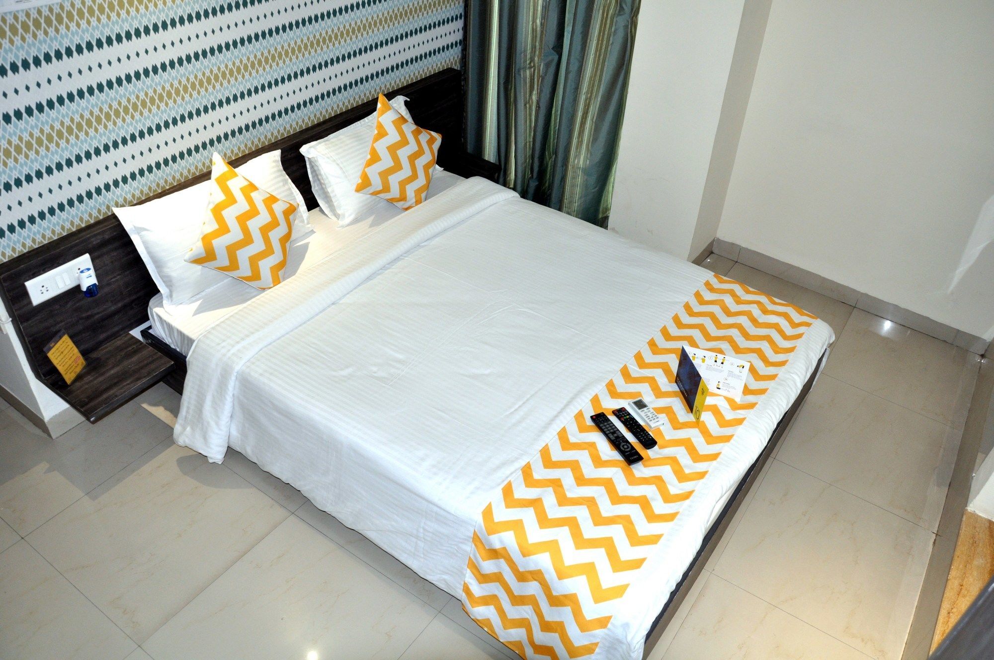 Fabhotel Magnus Calypso Viman Nagar 3*