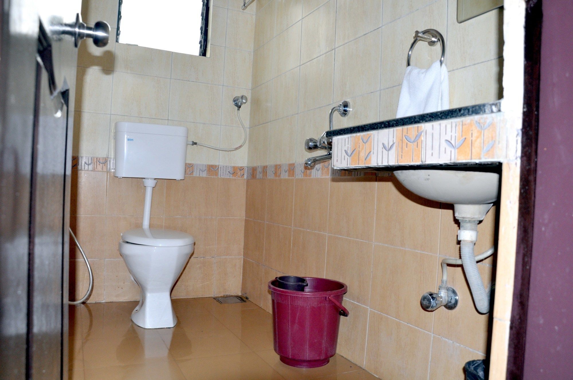 Fabhotel Magnus Calypso Viman Nagar 3*