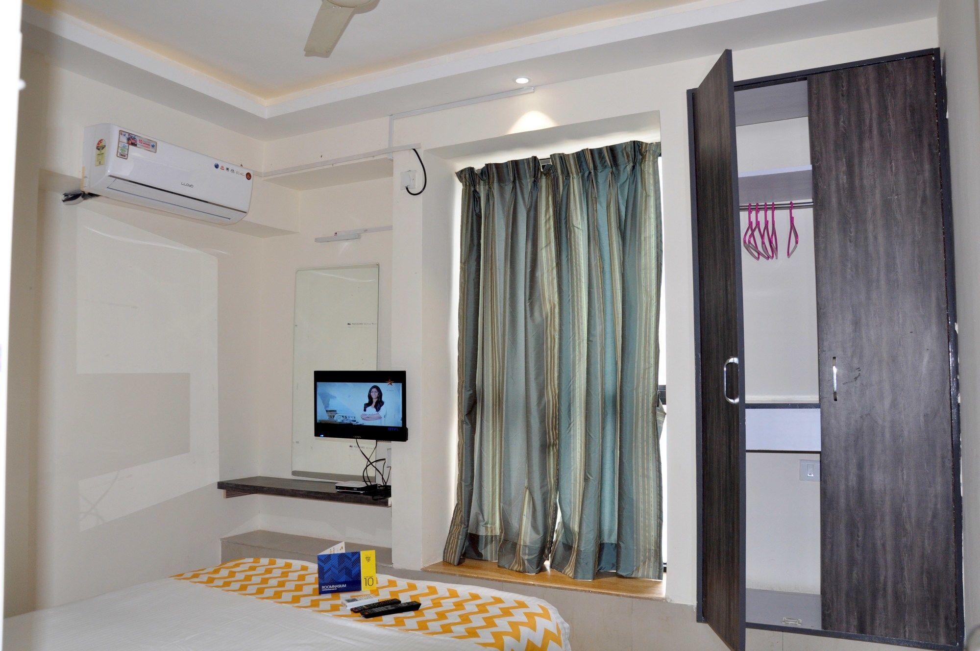 Hotel Fabhotel Magnus Calypso Viman Nagar 3*